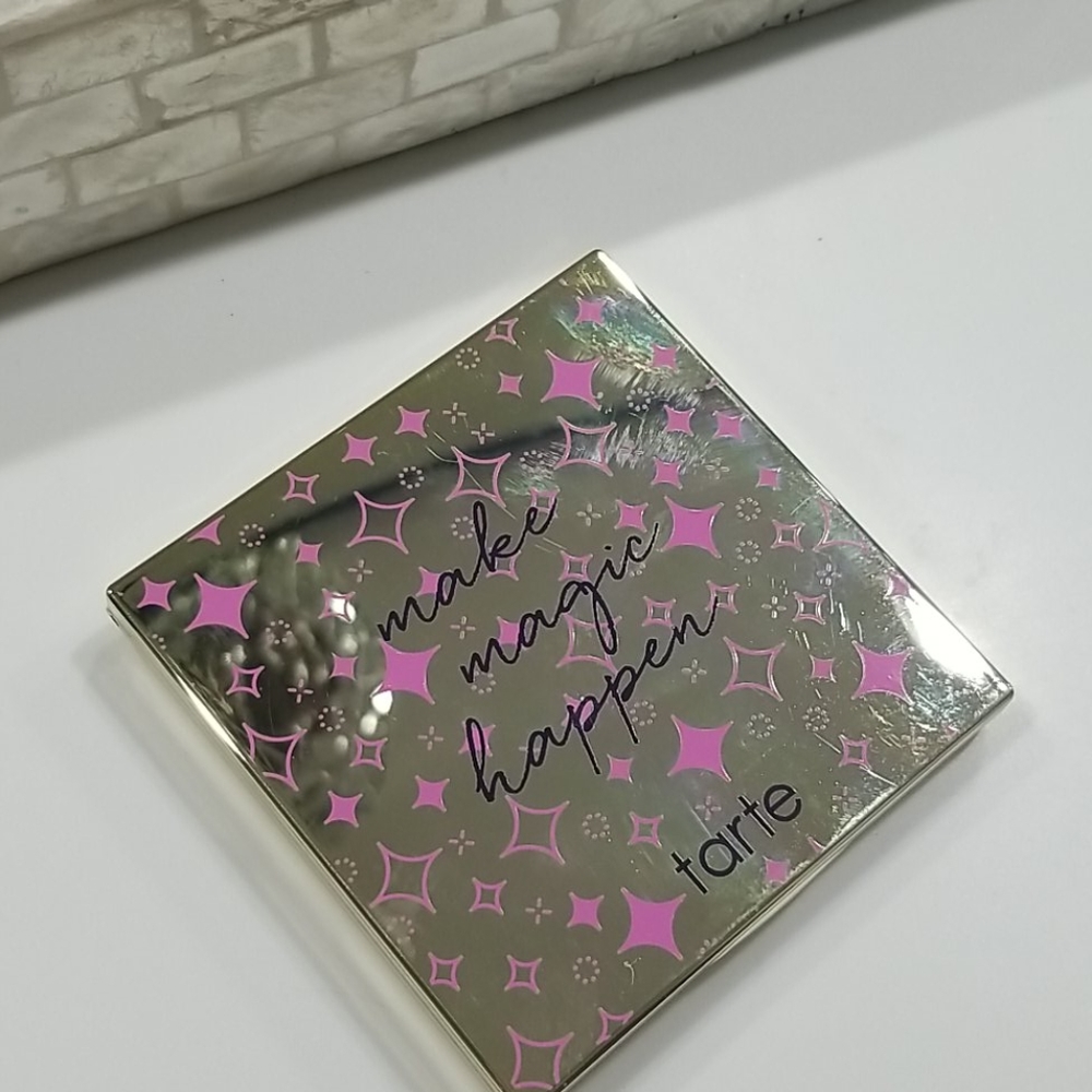 Tarte eyeshadow palette make magic happen
